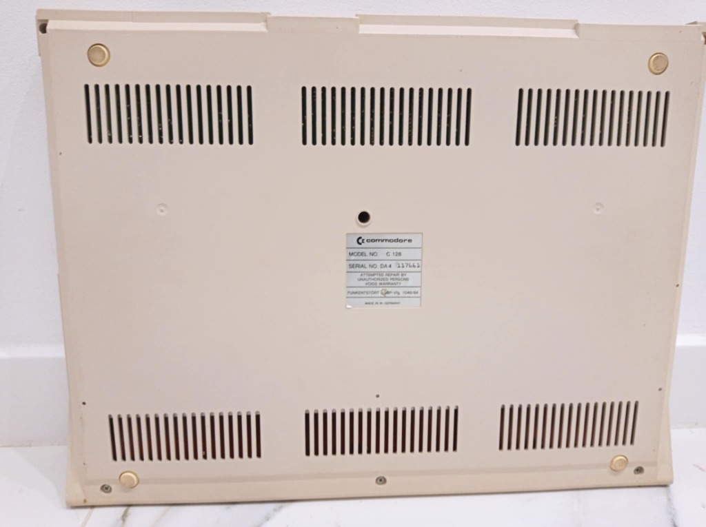 Commodore C128