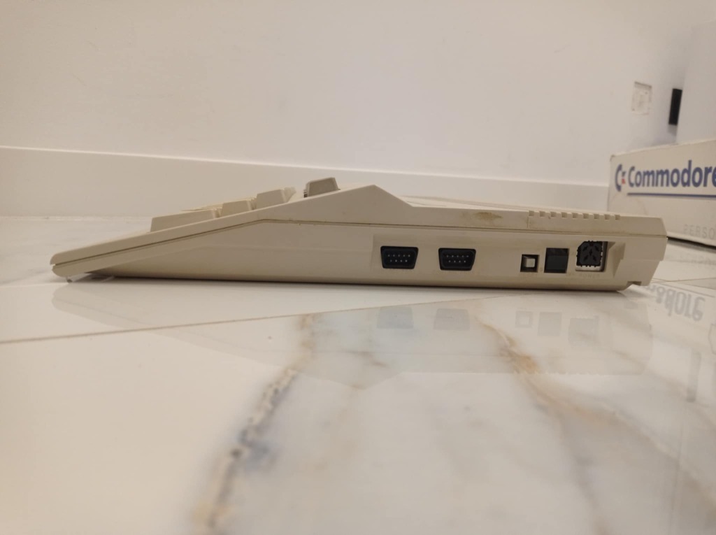 Commodore C128