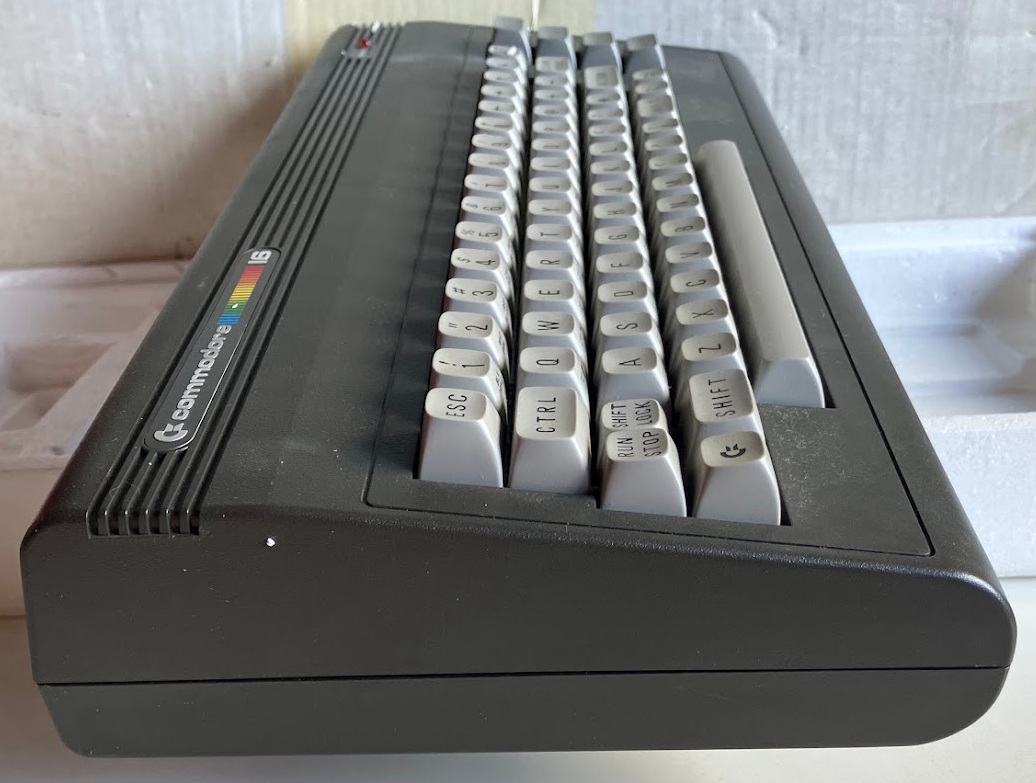Commodore 16
