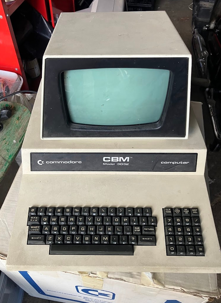 Commodore CBM 2001-32 N