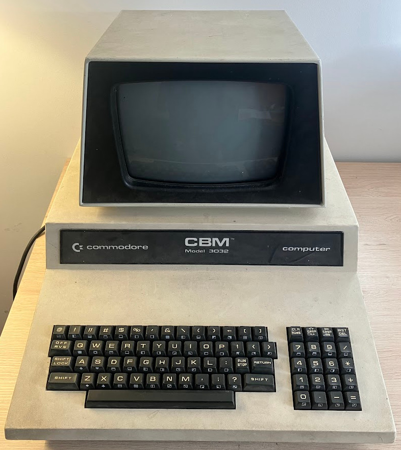 Commodore CBM 2001-32 N