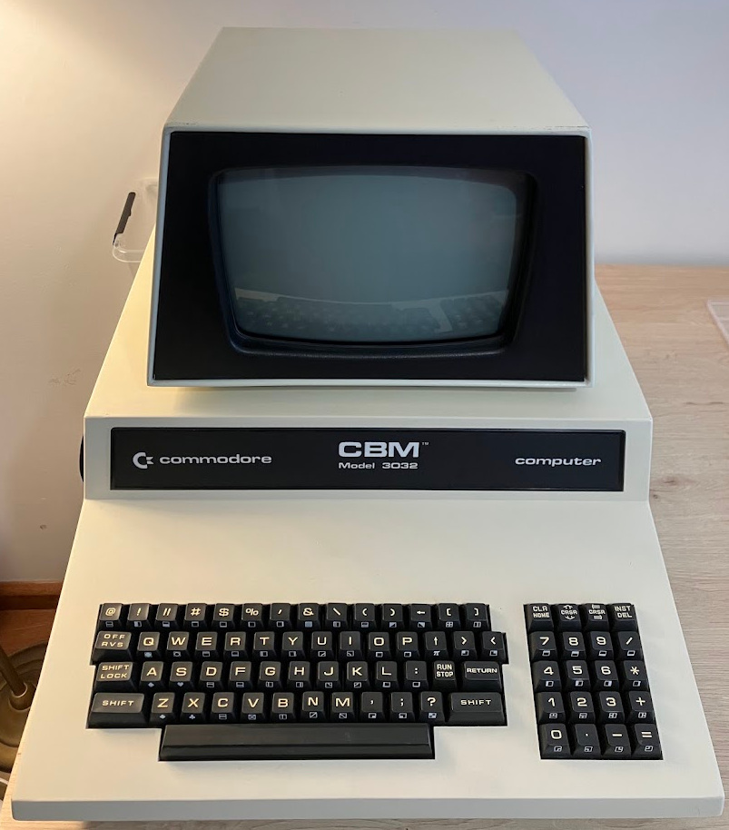 Commodore CBM 2001-32 N