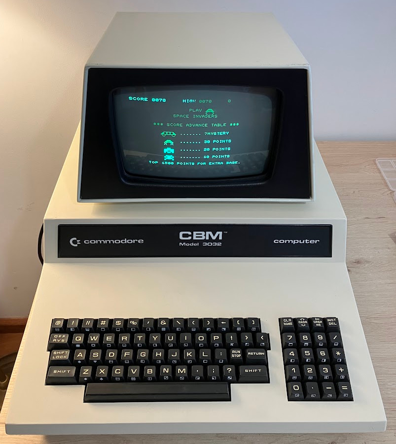 Commodore CBM 2001-32 N