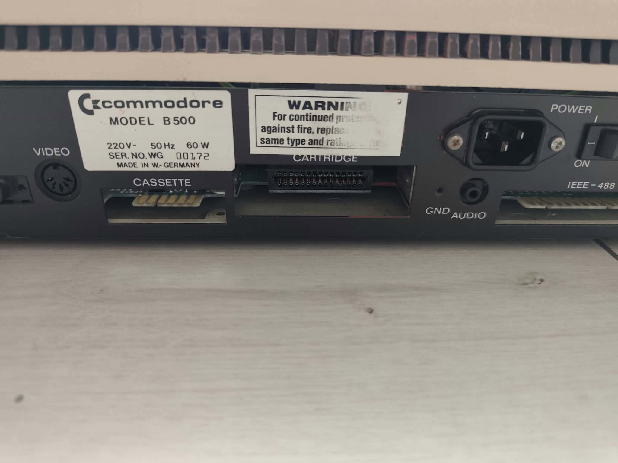 Commodore CBM-II B500