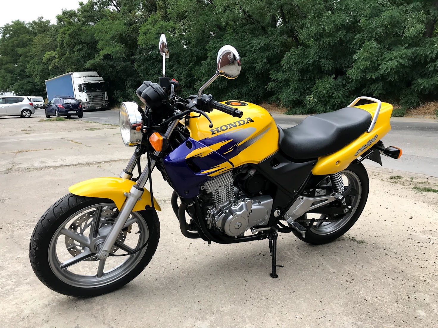 CB500