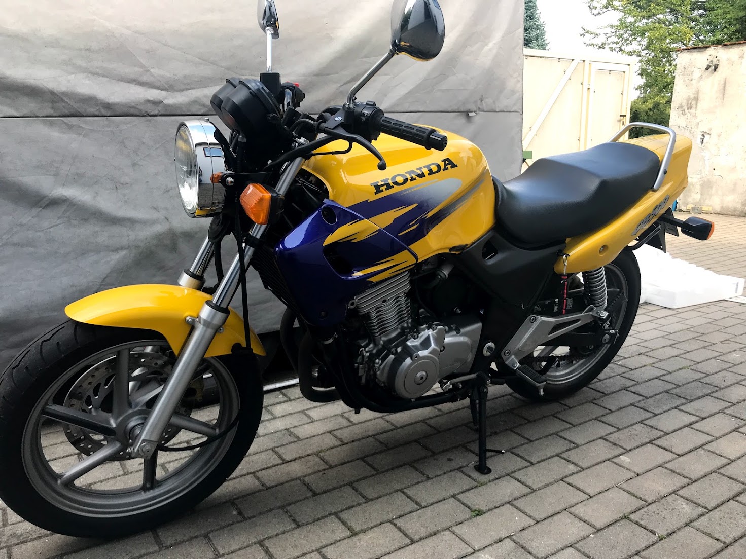CB500