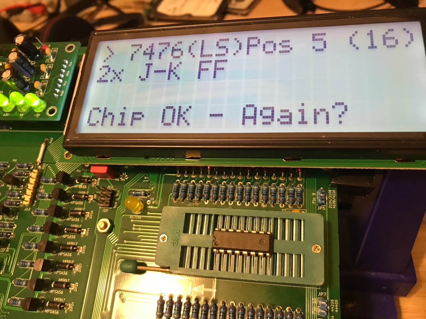 Tester Retro Chip Tester